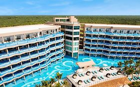 Riviera Maya el Dorado Seaside Suites
